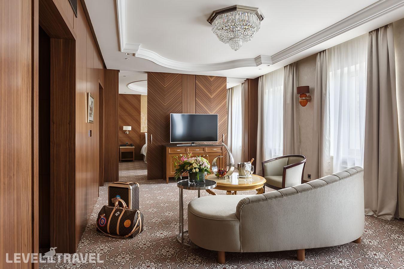 фотографии номера Улучшенный люкс отеля Lotte Hotel St. Petersburg в Россия(Адмиралтейский район) - фото №9
