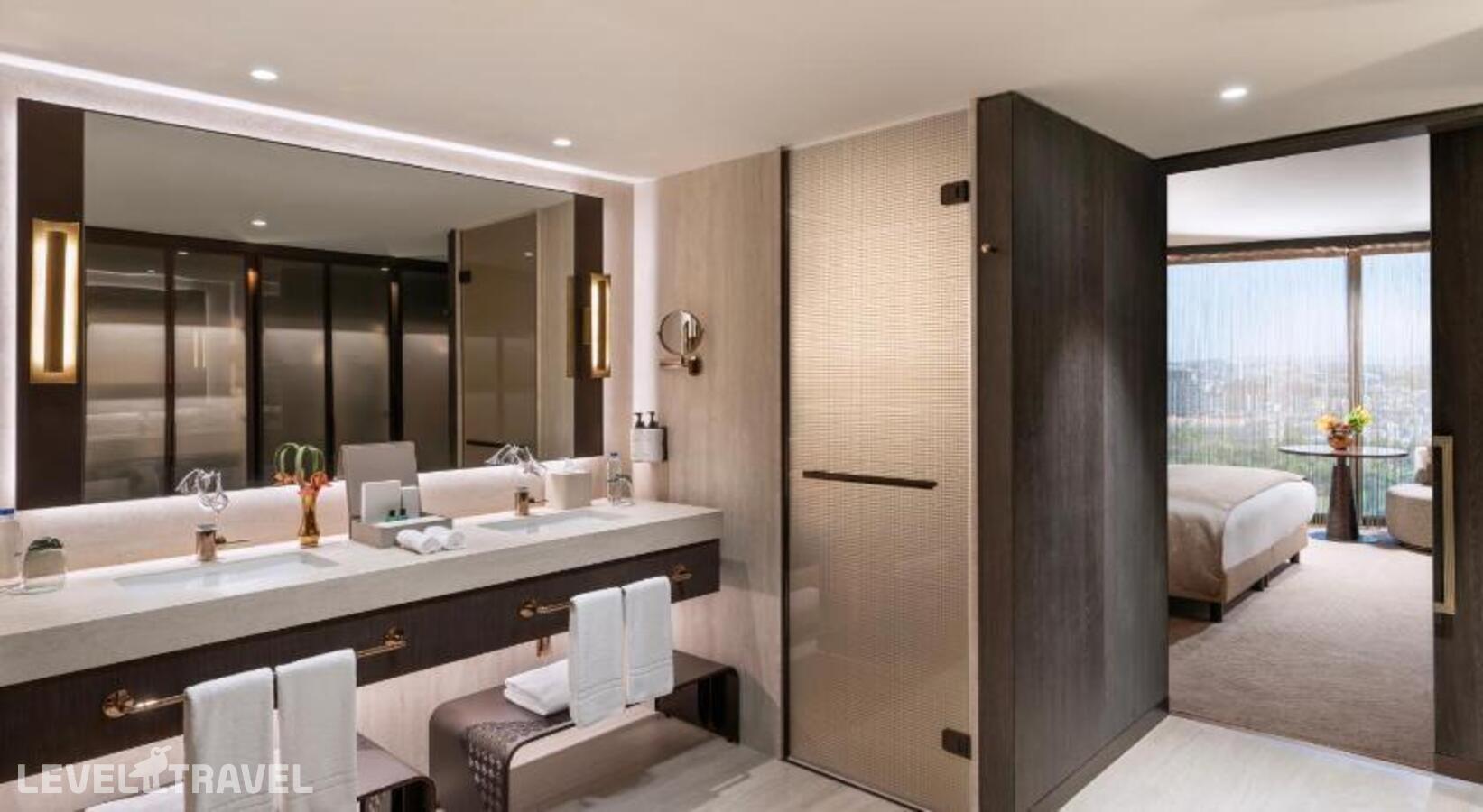 фотографии номера Люкс с видом на море отеля Intercontinental Hotel Istanbul (Ex. Ceylan Intercontinental Hotel) в Турция(Бейоглу) - фото №5