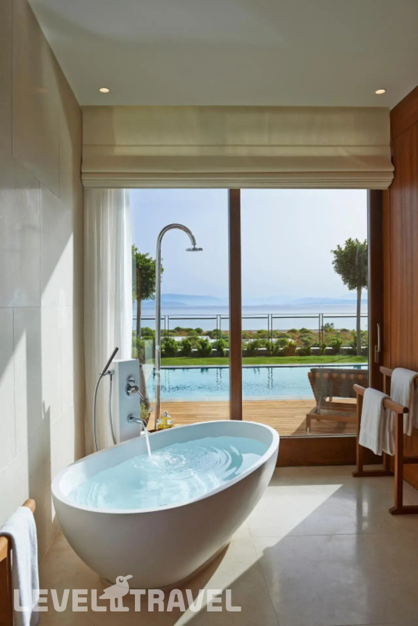 фотографии номера Люкс с видом на море отеля Mandarin Oriental Bodrum в Турция(Гёлькёй) - фото №2