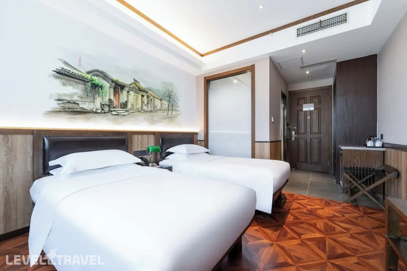 фотографии номера Номер бизнес (две односпальные кровати) отеля Nostalgia Hotel Near Beijing Panjiayuan Antique Market (Ex. Nostalgia Hotel Beijing Guomao Branch) в Китай(Пекин) - фото №2