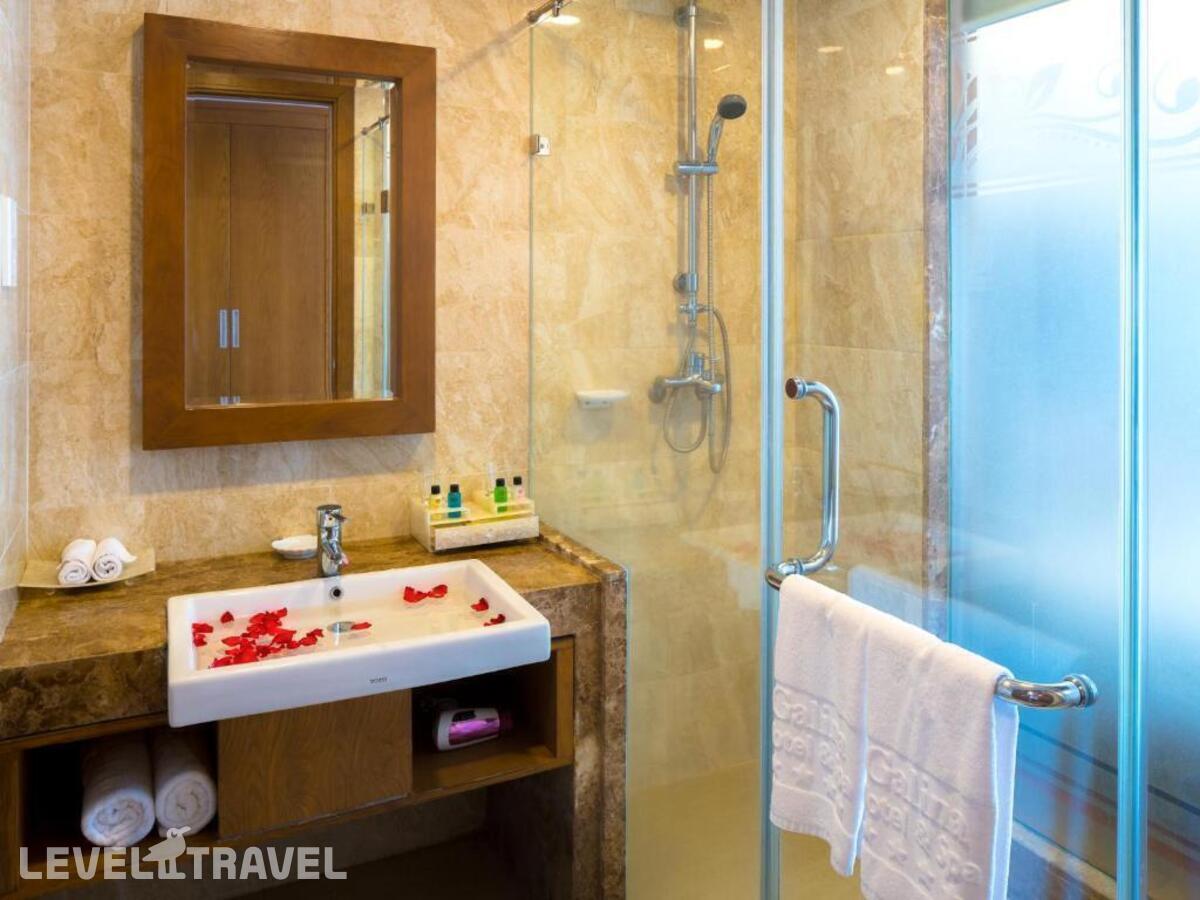 фотографии номера Делюкс (две односпальные кровати) отеля Galina Hotel & Spa в Вьетнам(Нячанг) - фото №3