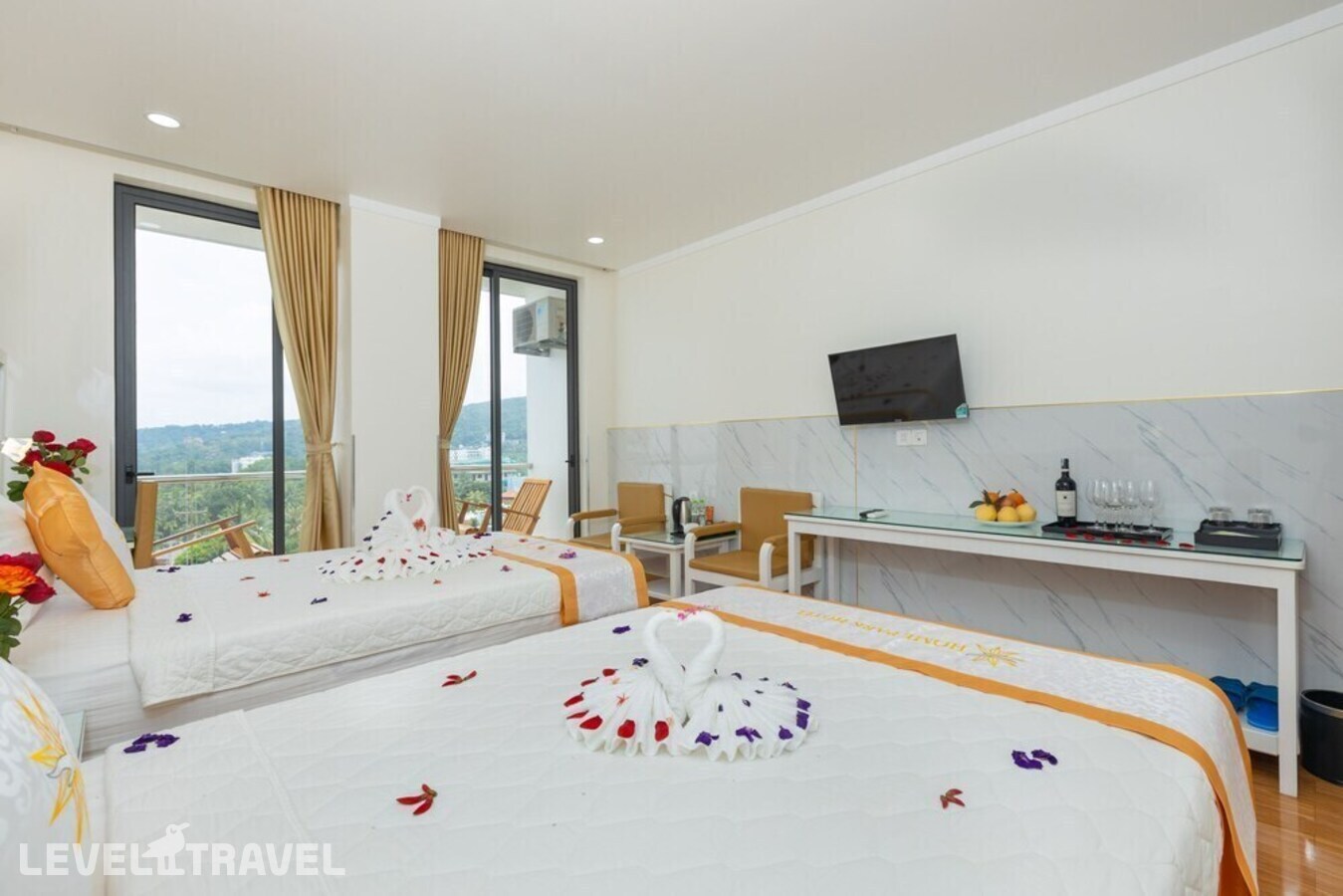 фотографии номера Улучшенный (две односпальные кровати) отеля Home Park Hotel Phu Quoc в Вьетнам(Фукуок) - фото №3