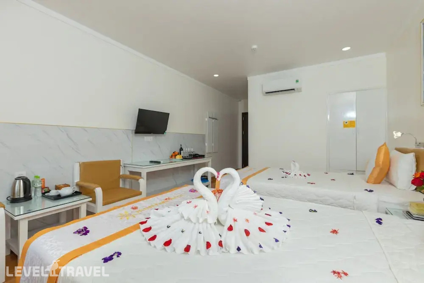 фотографии номера Улучшенный (две односпальные кровати) отеля Home Park Hotel Phu Quoc в Вьетнам(Фукуок) - фото №5