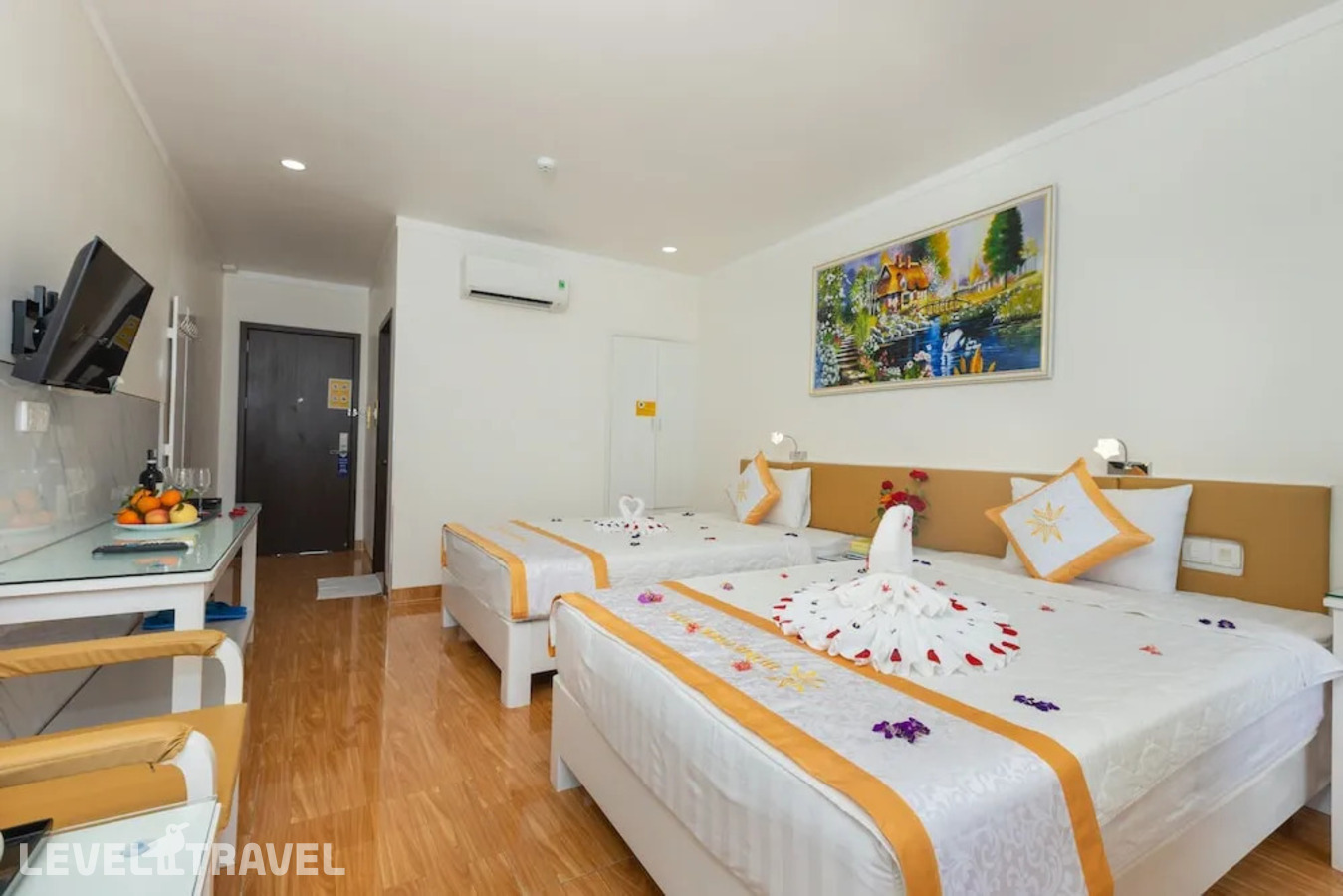 фотографии номера Улучшенный (две односпальные кровати) отеля Home Park Hotel Phu Quoc в Вьетнам(Фукуок) - фото №7