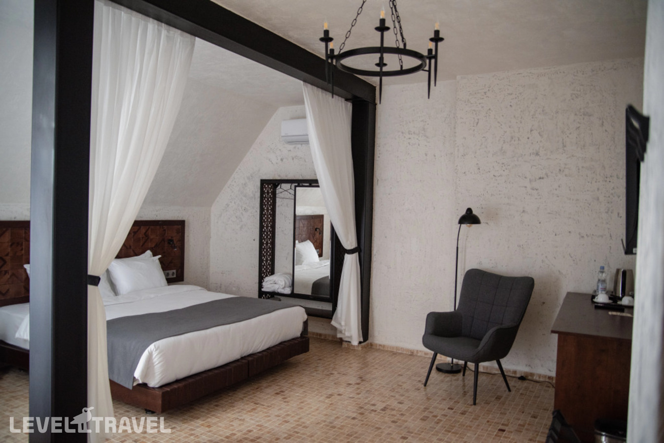 фотографии номера Делюкс с видом на город (две односпальные кровати) отеля Kazma Boutique Hotel в Грузия(Тбилиси) - фото №1