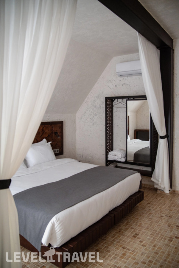 фотографии номера Делюкс с видом на город (две односпальные кровати) отеля Kazma Boutique Hotel в Грузия(Тбилиси) - фото №2
