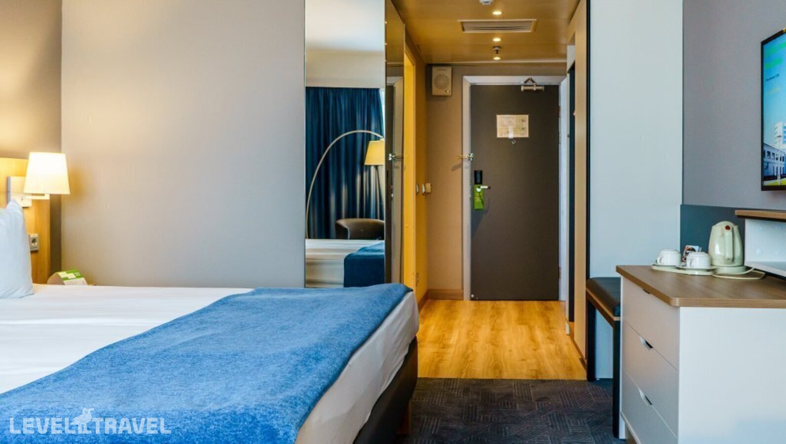 фотографии номера Стандартный номер отеля Московские Ворота (Бывш. Holiday Inn Московские Ворота) в Россия(Московский район) - фото №7