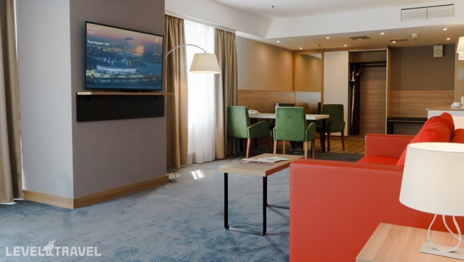 фотографии номера Апартаменты отеля Московские Ворота (Бывш. Holiday Inn Московские Ворота) в Россия(Московский район) - фото №1
