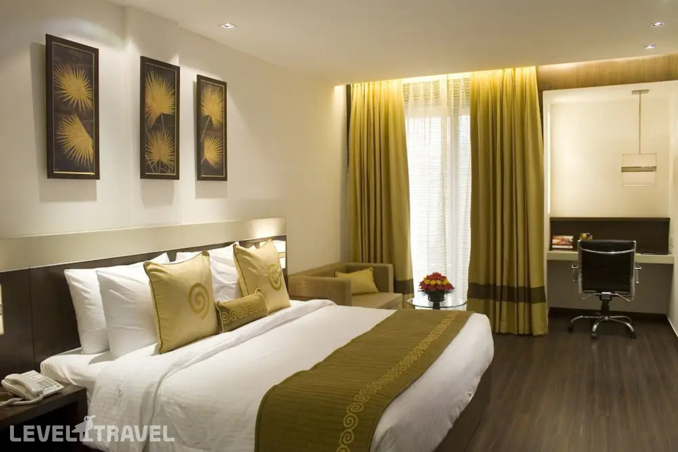 фотографии номера Клубный номер отеля Shervani Nehru Palace Hotel в Индия(Нью-Дели) - фото №5