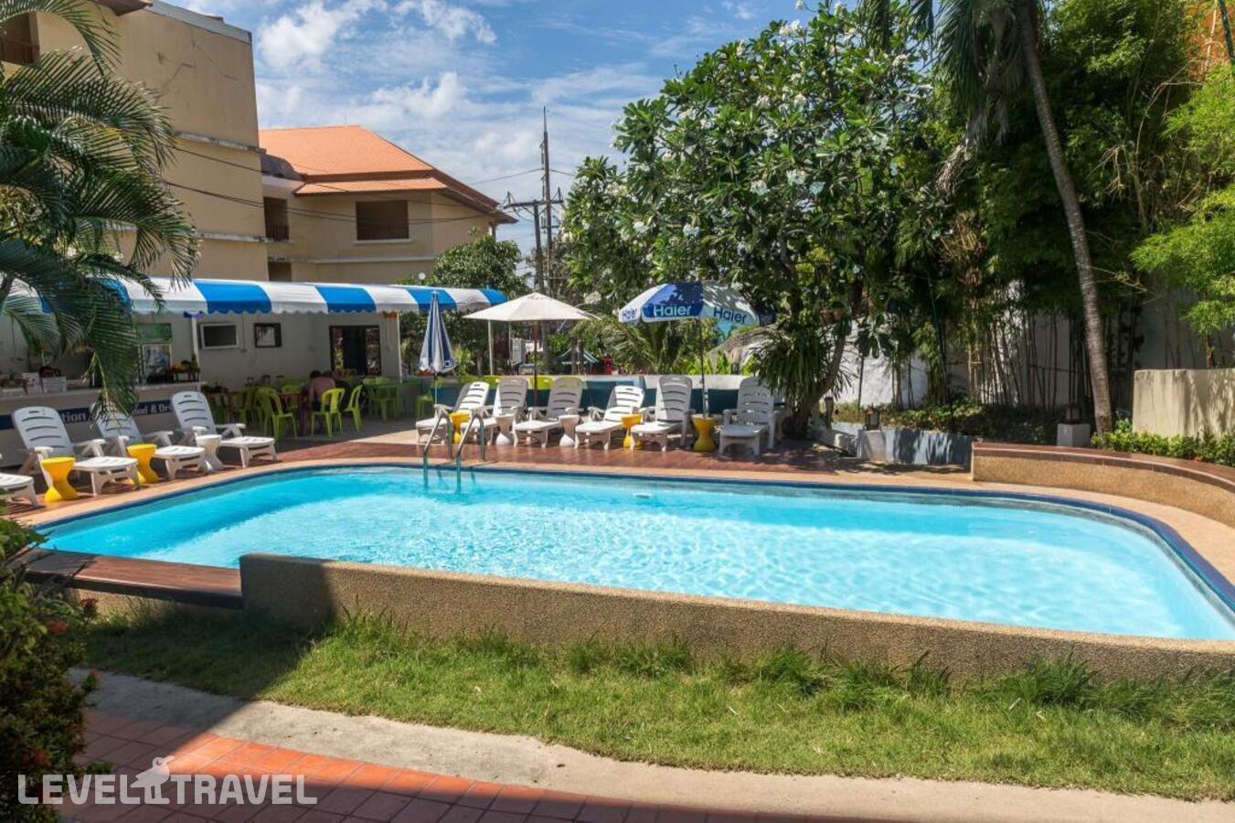 фотографии номера Семейный люкс с видом на сад отеля Porterhouse Beach Hotel в Таиланд(Патонг Бич) - фото №1