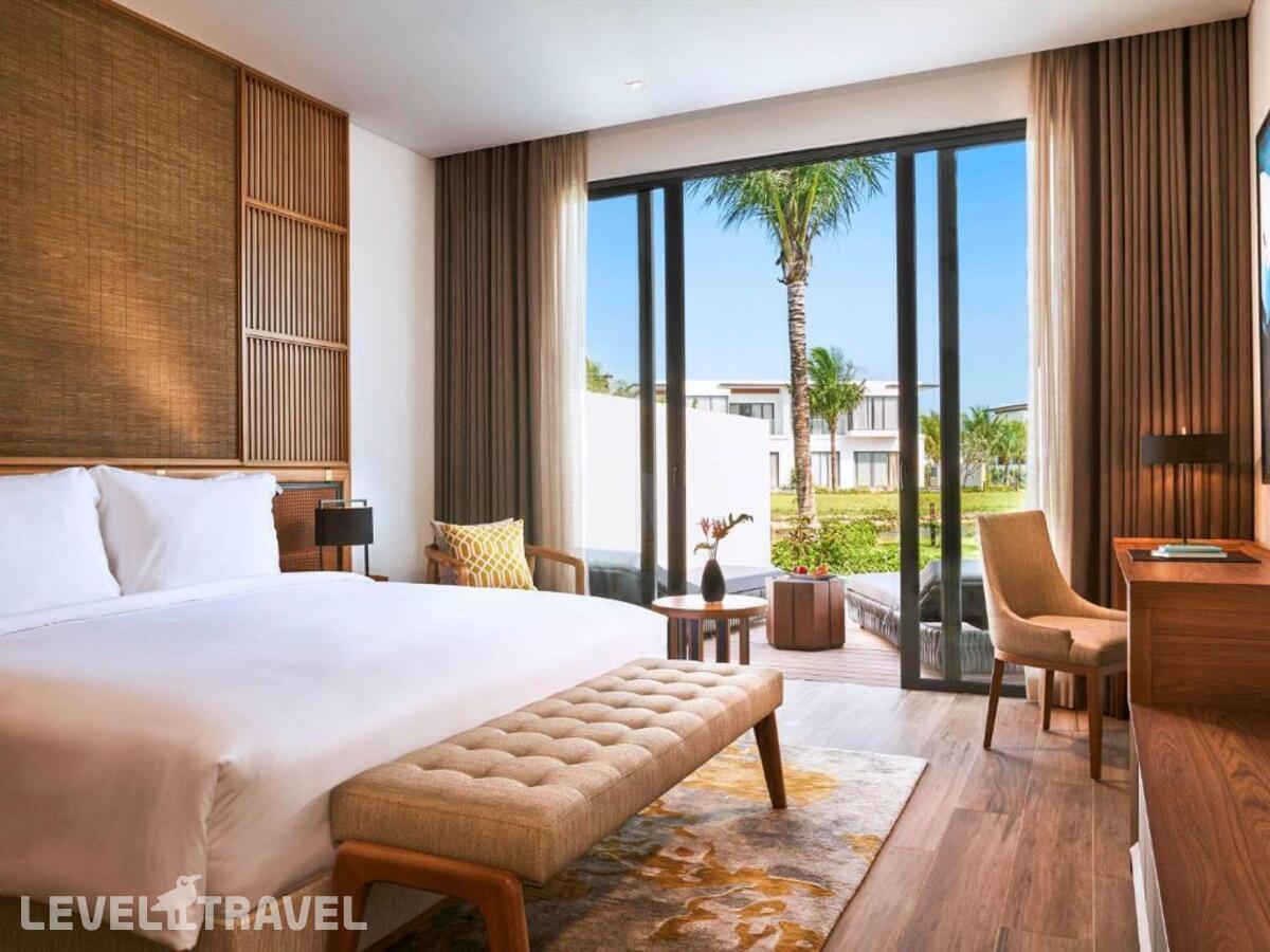 фотографии номера Вилла с видом на озеро (2 спальни) отеля Mövenpick Villas & Residences Phu Quoc в Вьетнам(Фукуок) - фото №1
