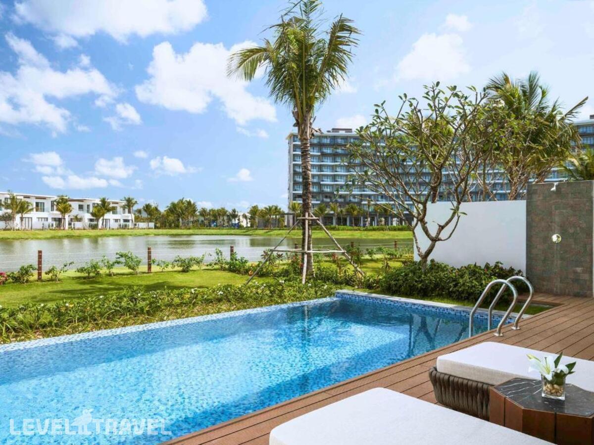 фотографии номера Вилла с видом на озеро (2 спальни) отеля Mövenpick Villas & Residences Phu Quoc в Вьетнам(Фукуок) - фото №6