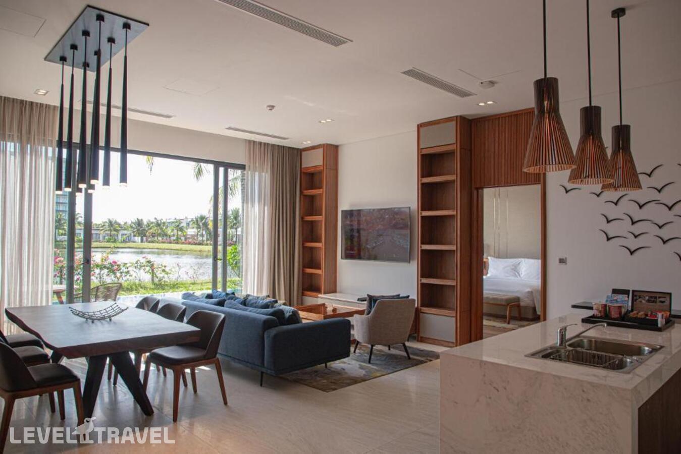 фотографии номера Вилла с видом на озеро (3 спальни) отеля Mövenpick Villas & Residences Phu Quoc в Вьетнам(Фукуок) - фото №8