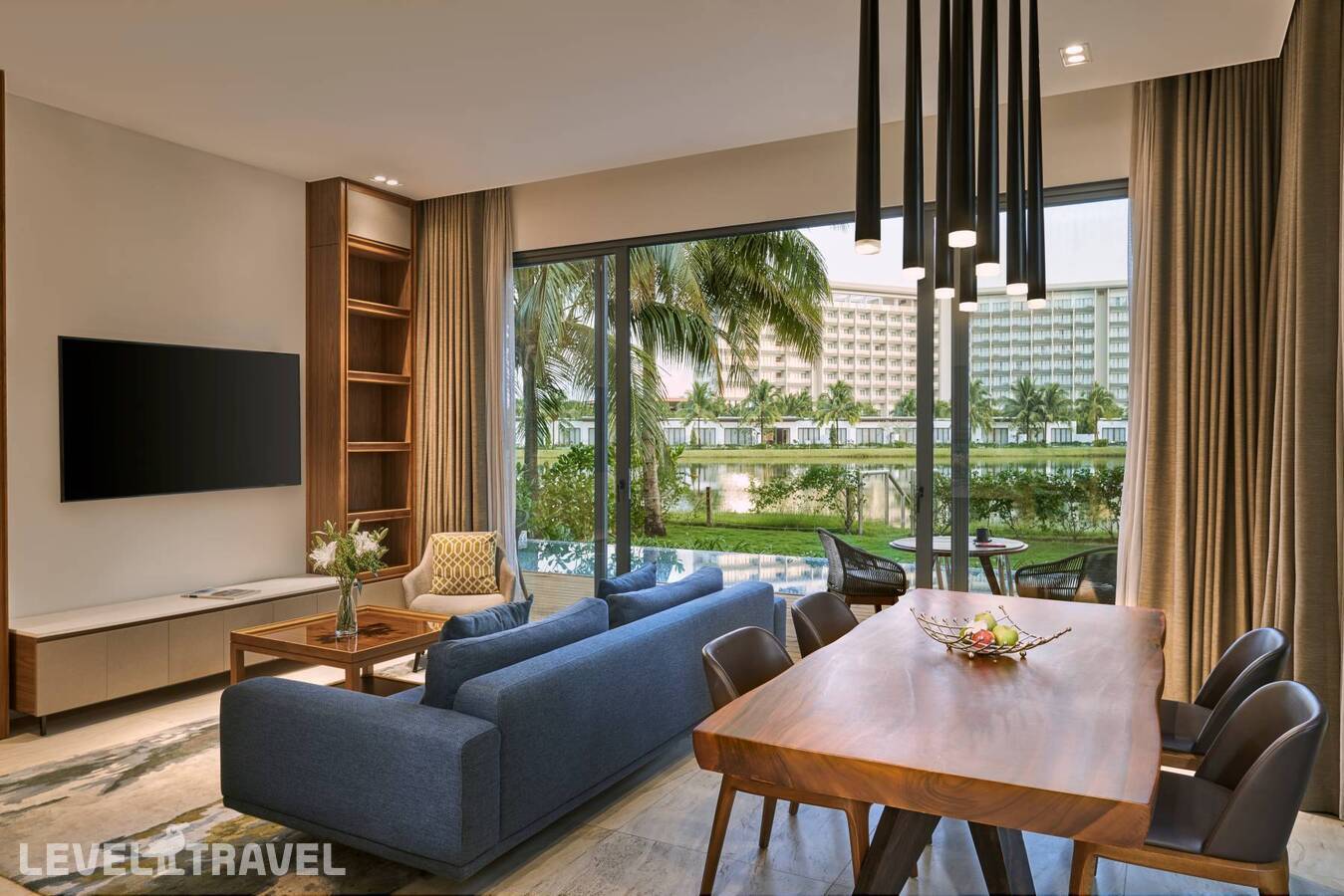 фотографии номера Вилла семейная (3 спальни) отеля Mövenpick Villas & Residences Phu Quoc в Вьетнам(Фукуок) - фото №2