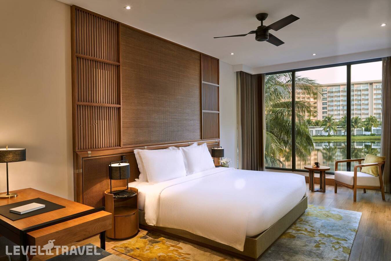 фотографии номера Вилла семейная (3 спальни) отеля Mövenpick Villas & Residences Phu Quoc в Вьетнам(Фукуок) - фото №1