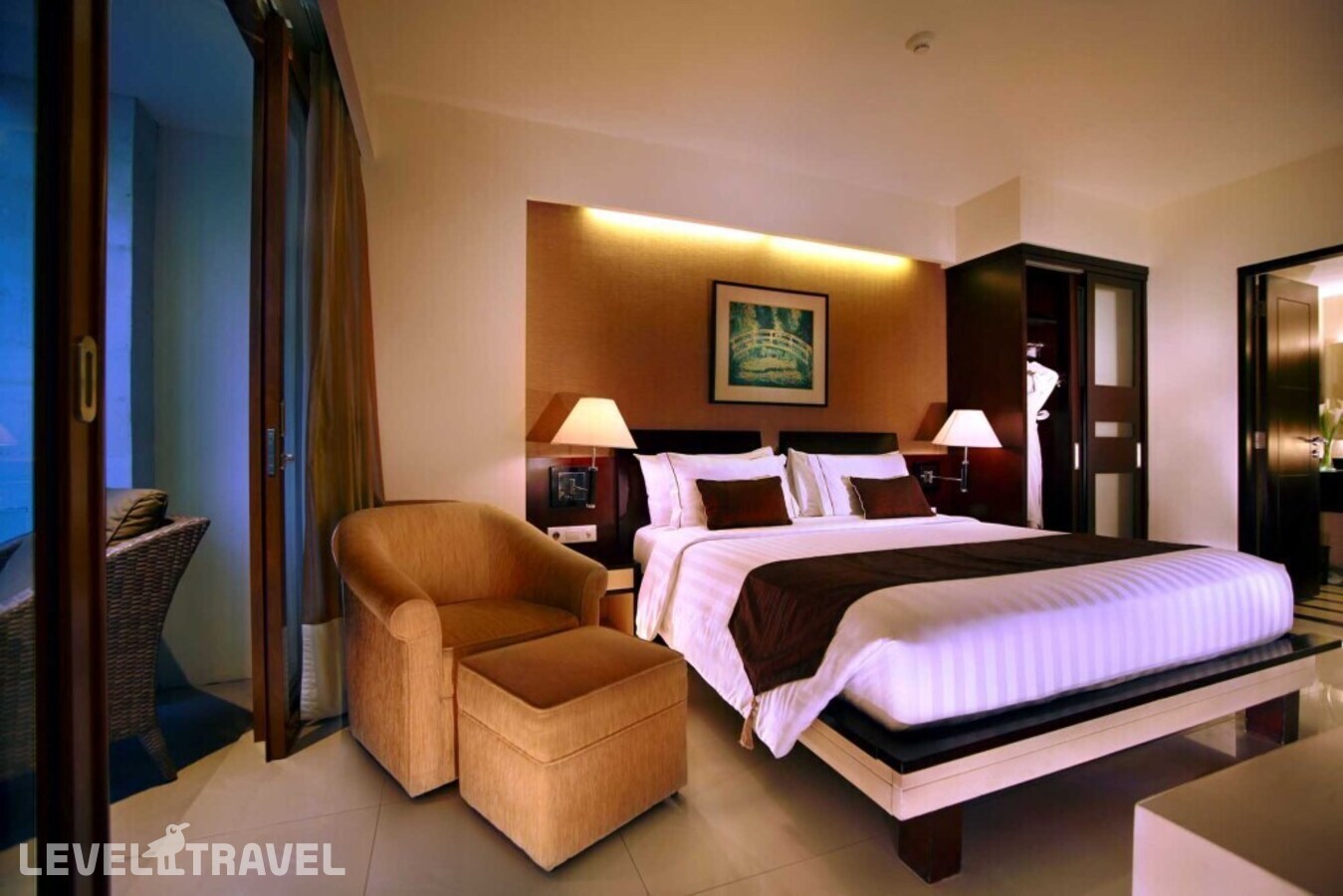 фотографии номера Люкс Aston отеля Aston Kuta Hotel Residence в Индонезия(Кута) - фото №1