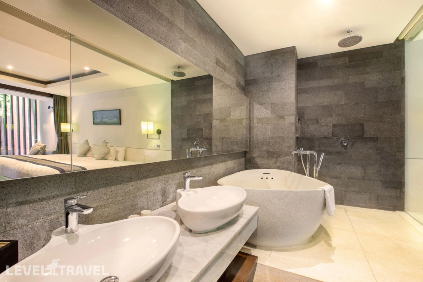 фотографии номера Шестиместный люкс отеля Watermark Hotel & Spa в Индонезия(Кедонганан) - фото №3