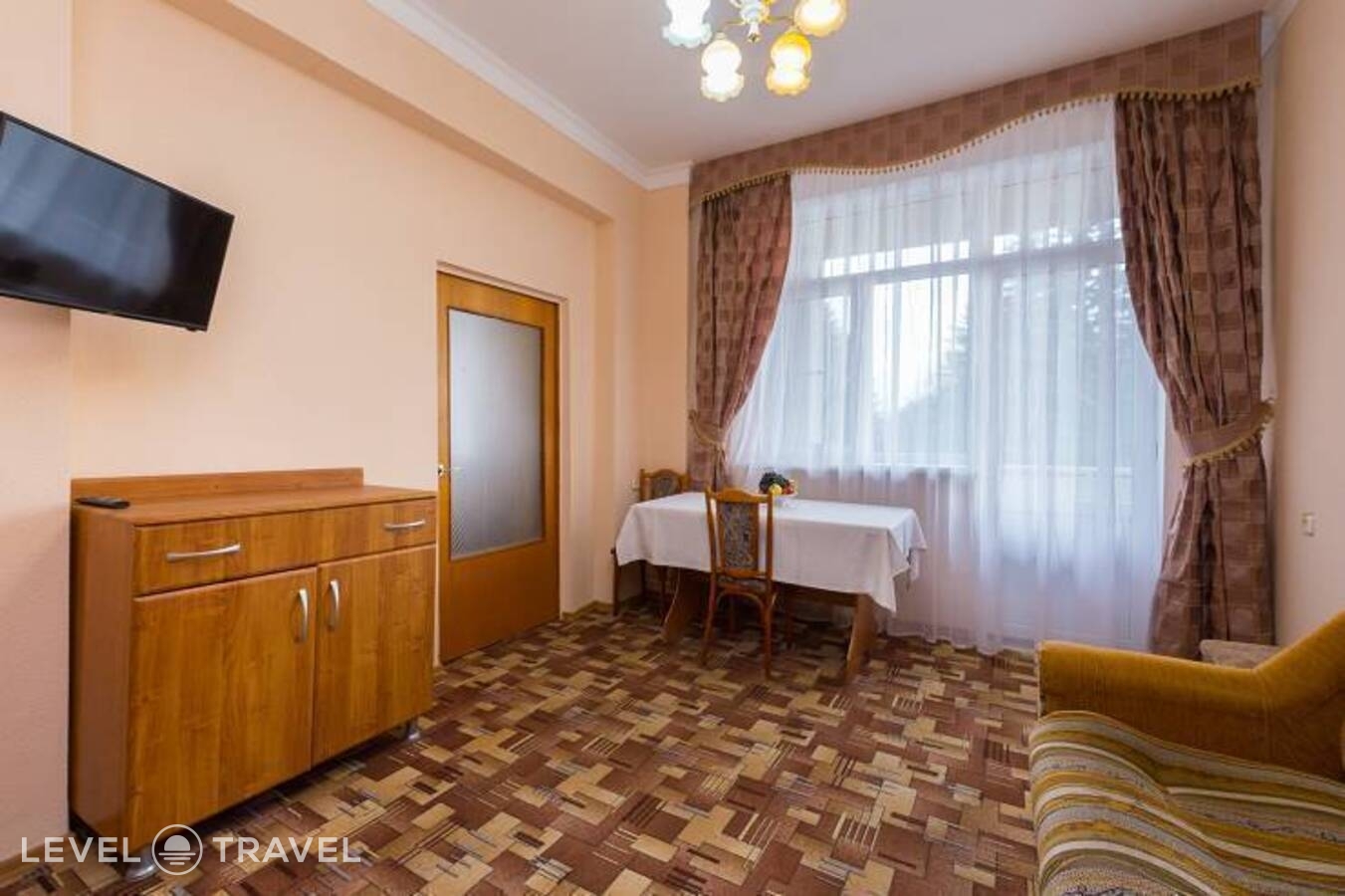 фотографии номера Одноместный (2 категория) (корпус Горный) отеля Санаторий Нарзан в Россия(Кисловодск) - фото №8