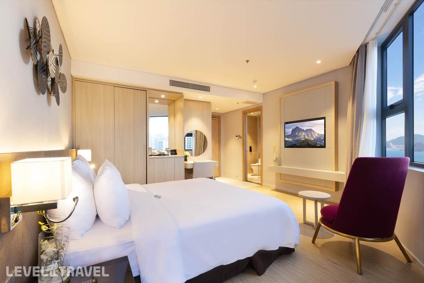 фотографии номера Делюкс Гранд с видом на море отеля D'Qua Hotel в Вьетнам(Нячанг) - фото №8