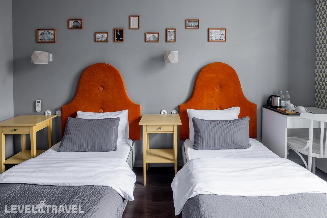 фотографии номера Стандартный (две односпальные кровати) отеля Offenbacher Hotel в Россия(Центральный район) - фото №32