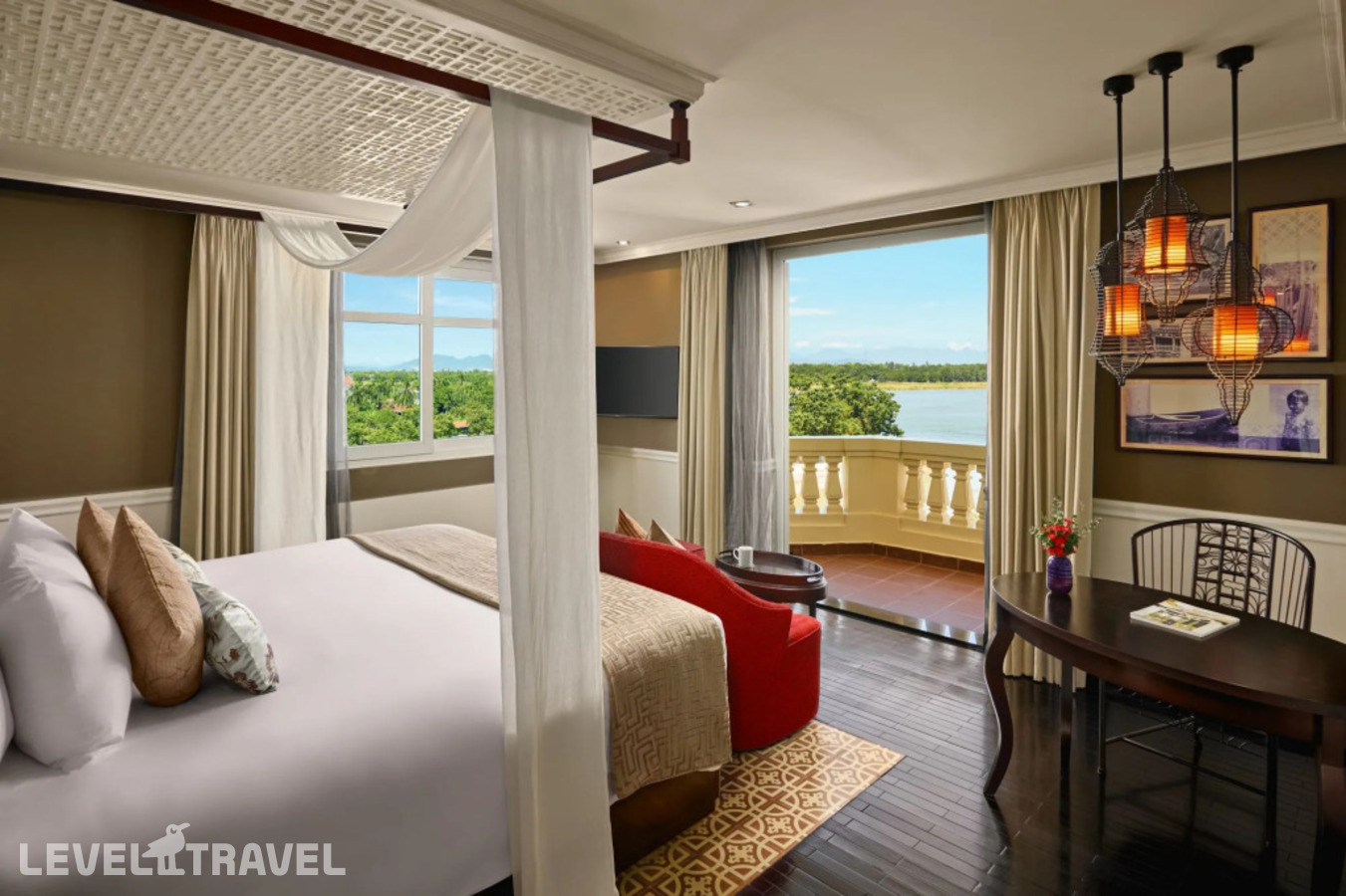 фотографии номера Двухместный номер Royal двуспальная кровать отеля Hotel Royal Hoi An - MGallery в Вьетнам(Хойан) - фото №2