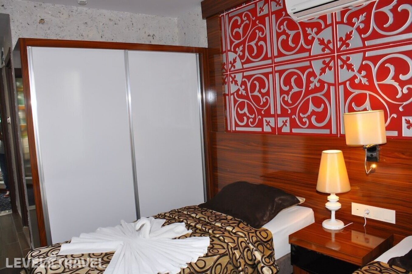 фотографии номера Стандартный (двухъярусная кровать) отеля Grand Bayar Beach Hotel в Турция(Обагёль) - фото №4