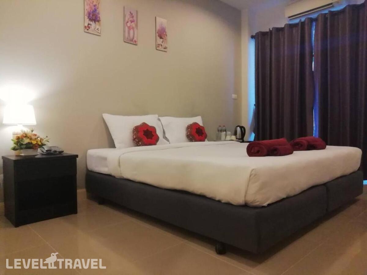 фотографии номера Улучшенный номер отеля May House Karon Beach в Таиланд(Карон Бич) - фото №2