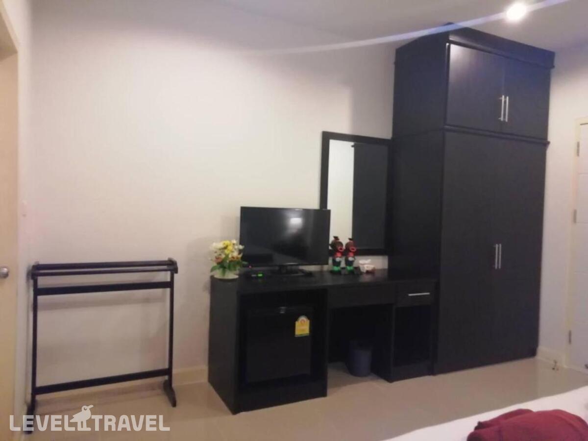 фотографии номера Улучшенный номер отеля May House Karon Beach в Таиланд(Карон Бич) - фото №1