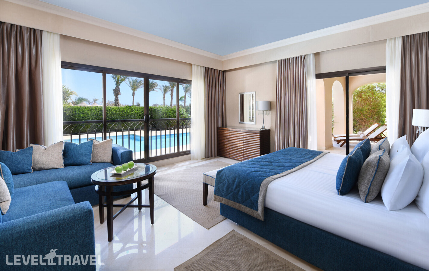 фотографии номера Люкс королевский с собственным бассейном отеля Jaz Aquamarine (Ex. Iberotel Aquamarine) в Египет(Хургада (город)) - фото №1