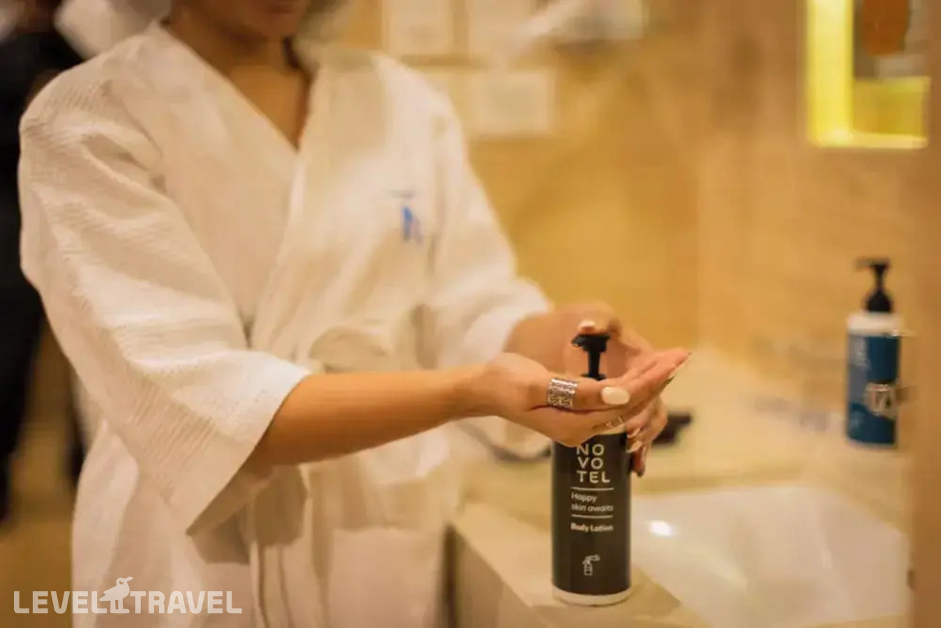 фотографии номера Люкс отеля Novotel Goa Candolim Hotel в Индия(Кандолим) - фото №4