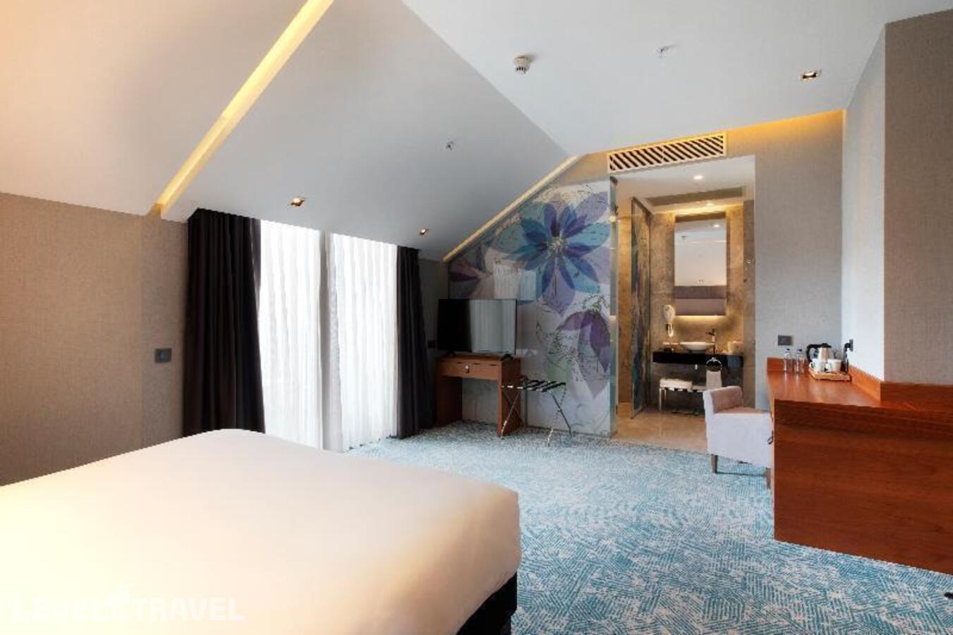 фотографии номера Стандартный номер отеля Ibis Styles Istanbul Atasehir в Турция(Аташехир) - фото №22