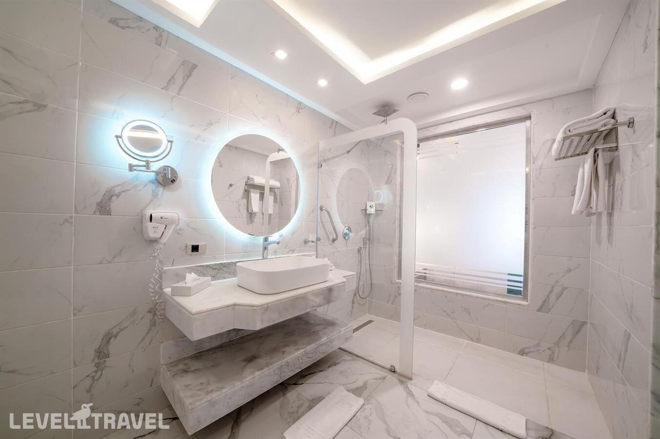 фотографии номера Премиум с видом на пляж (только для взрослых) отеля Sirena Beach Resort And Spa в Египет(Марса Алам) - фото №3