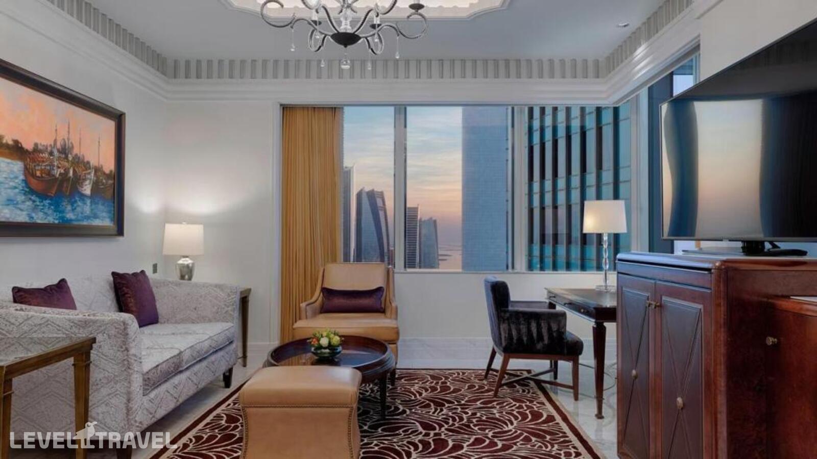 фотографии номера Люкс St. Regis с частичным видом на море отеля The St. Regis Hotel Abu Dhabi в ОАЭ(Абу-Даби) - фото №2