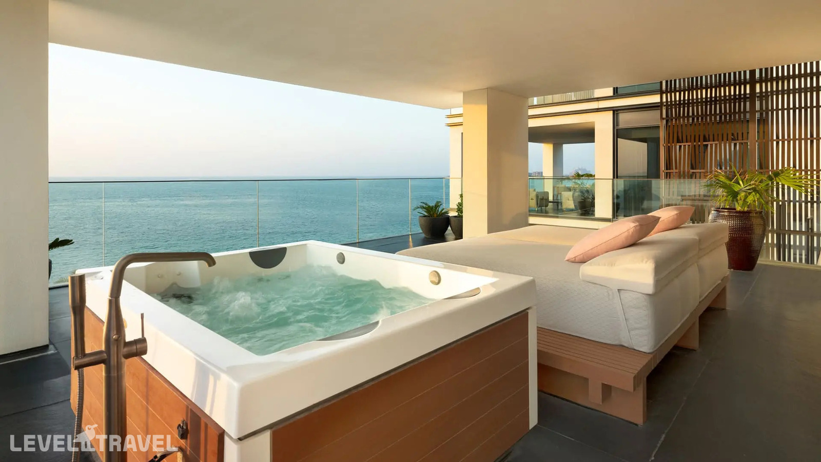 фотографии номера Люкс президентский с видом на море (3 спальни) отеля Banyan Tree Dubai (Ex. Caesars Palace Dubai) в ОАЭ(Дубай Марина) - фото №7