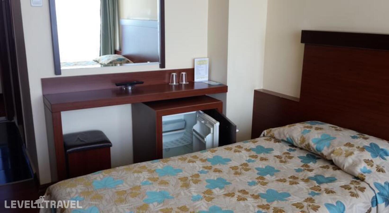 фотографии номера Стандартный с видом на море отеля Lara Hotel (Adults Only 18+) в Турция(Лара) - фото №3