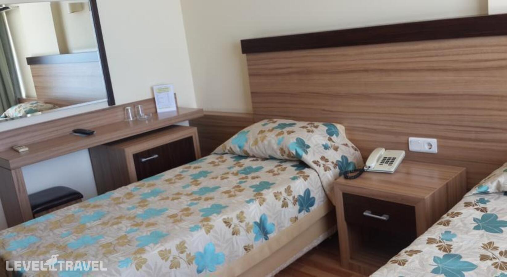 фотографии номера Стандартный с видом на море отеля Lara Hotel (Adults Only 18+) в Турция(Лара) - фото №4