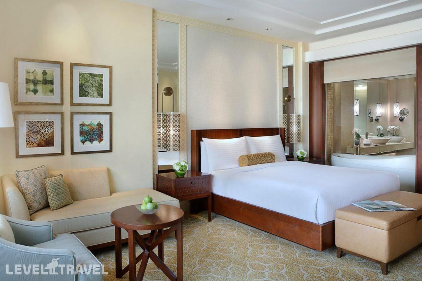 фотографии номера Семейный с видом на сад отеля The Ritz-Carlton Dubai в ОАЭ(Дубай Марина) - фото №2