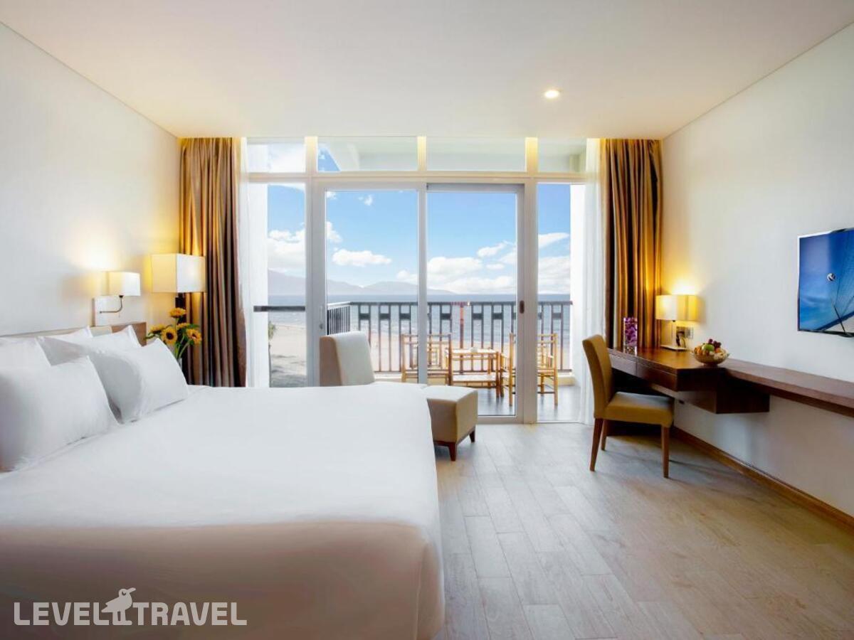 фотографии номера Делюкс Премиум с видом на океан отеля Sandy Beach Non Nuoc Resort в Вьетнам(Дананг) - фото №4