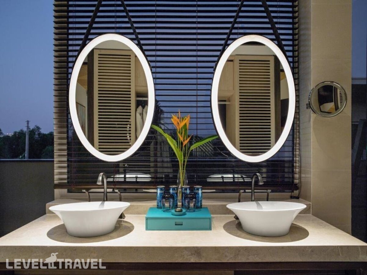 фотографии номера Номер Cabana с выходом к бассейну отеля Pullman Phu Quoc Beach Resort в Вьетнам(Фукуок) - фото №8