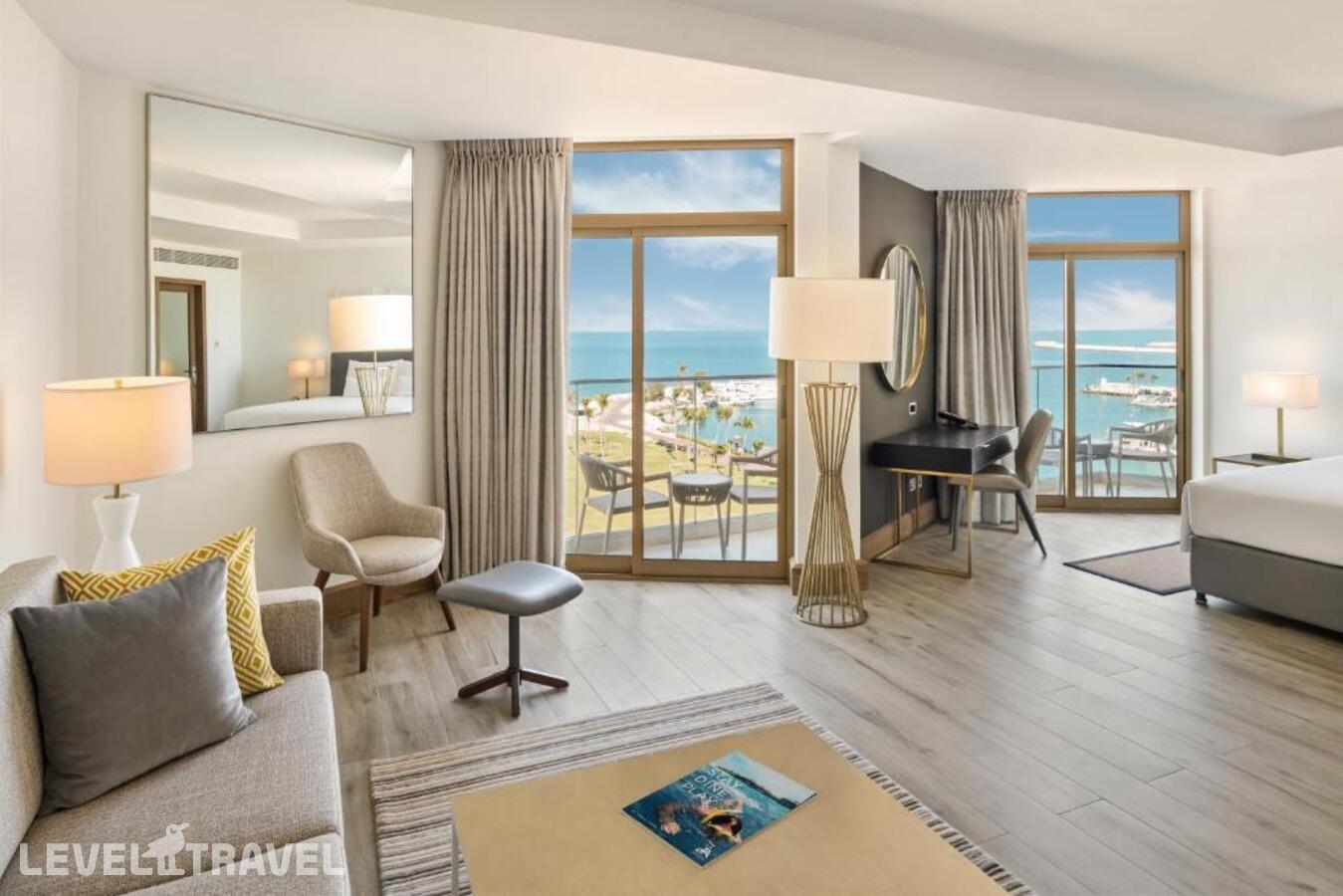 фотографии номера Люкс премиум с видом на море отеля Ja Beach Hotel (Ex. Ja Jebel Ali Beach Hotel) в ОАЭ(Джебель-Али) - фото №1