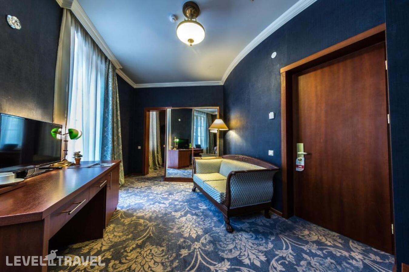 фотографии номера Полулюкс отеля Astoria Hotel Tbilisi в Грузия(Тбилиси) - фото №6