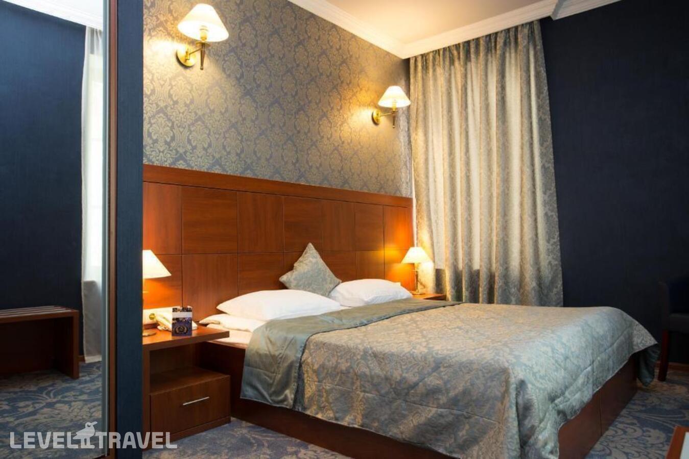 фотографии номера Люкс отеля Astoria Hotel Tbilisi в Грузия(Тбилиси) - фото №6