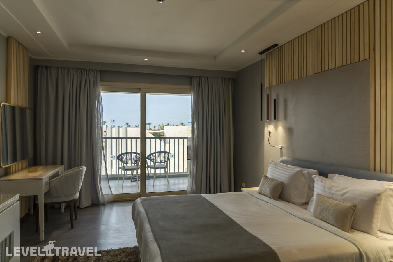 фотографии номера Клубный представительский с джакузи отеля Sunrise Crystal Bay - Grand Select в Египет(Хургада (город)) - фото №4