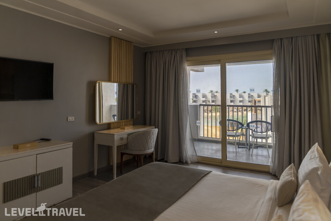 фотографии номера Клубный представительский с джакузи отеля Sunrise Crystal Bay - Grand Select в Египет(Хургада (город)) - фото №1