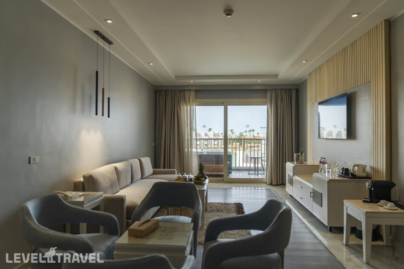 фотографии номера Клубный представительский с джакузи отеля Sunrise Crystal Bay - Grand Select в Египет(Хургада (город)) - фото №2