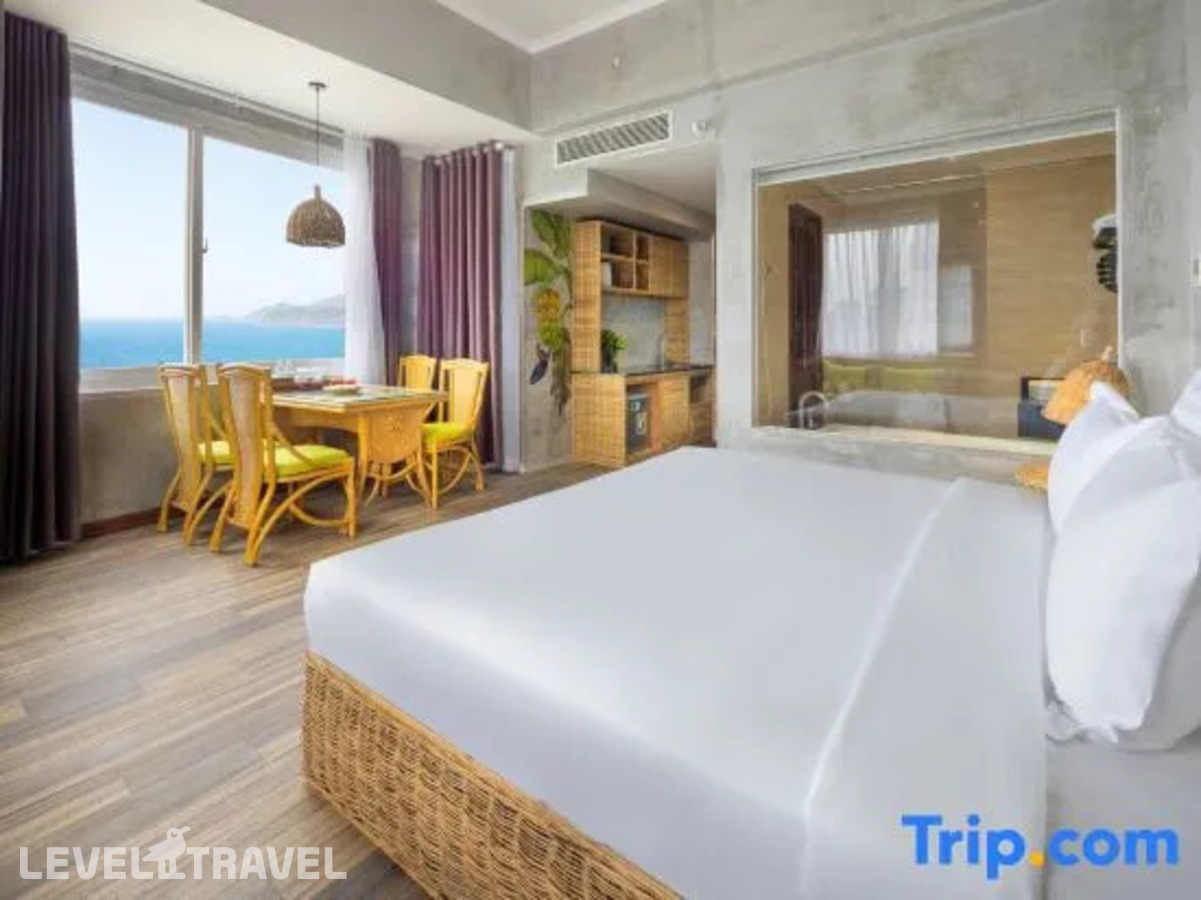 фотографии номера Студия с видом на море отеля Missbamboo The Light Nha Trang (Ex. The Light Hotel) в Вьетнам(Нячанг) - фото №2
