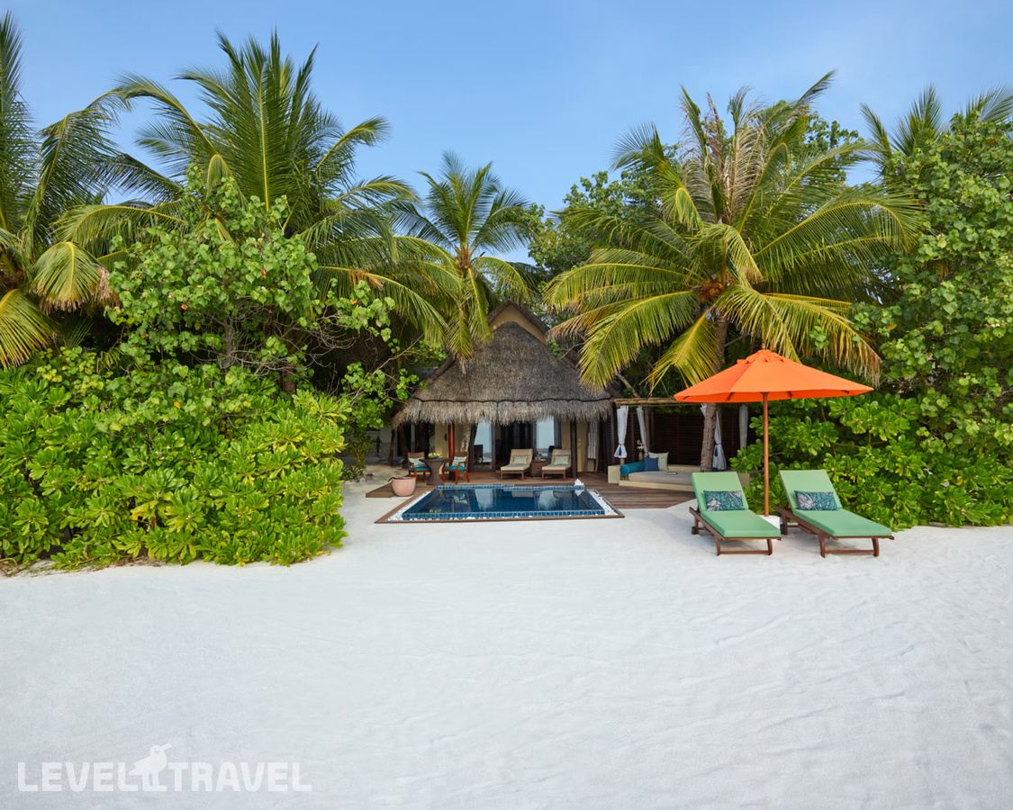 фотографии номера Пляжная вилла Sunset с бассейном отеля Taj Exotica Resort & Spa в Мальдивы(Южный Мале Атолл) - фото №1