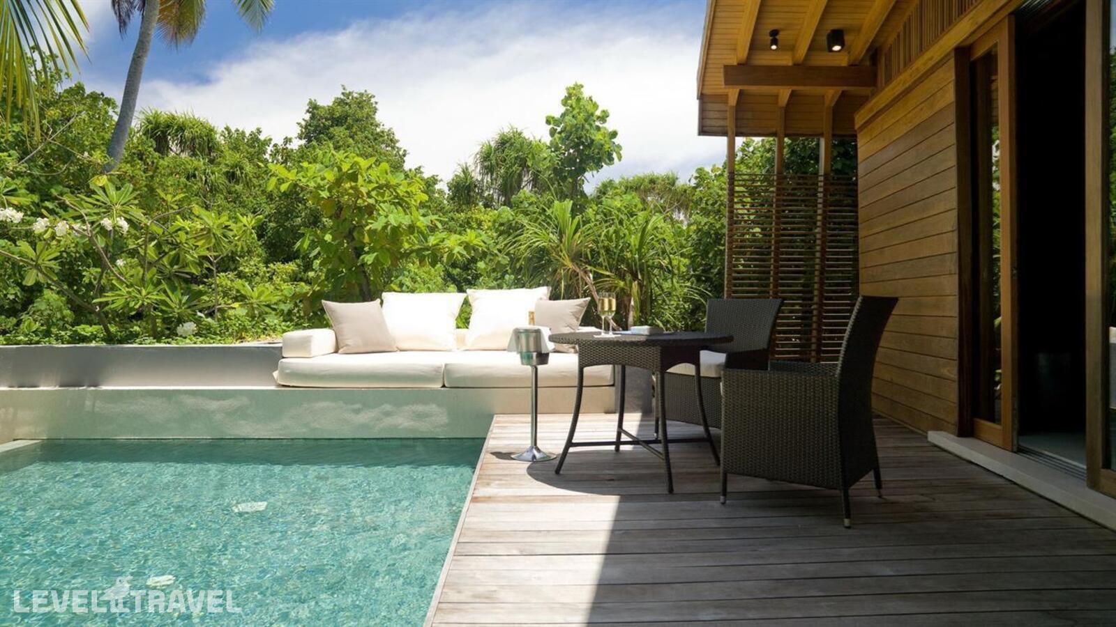 фотографии номера Пляжная вилла с бассейном отеля Park Hyatt Maldives Hadahaa в Мальдивы(Гаафу Алиф Атолл) - фото №2