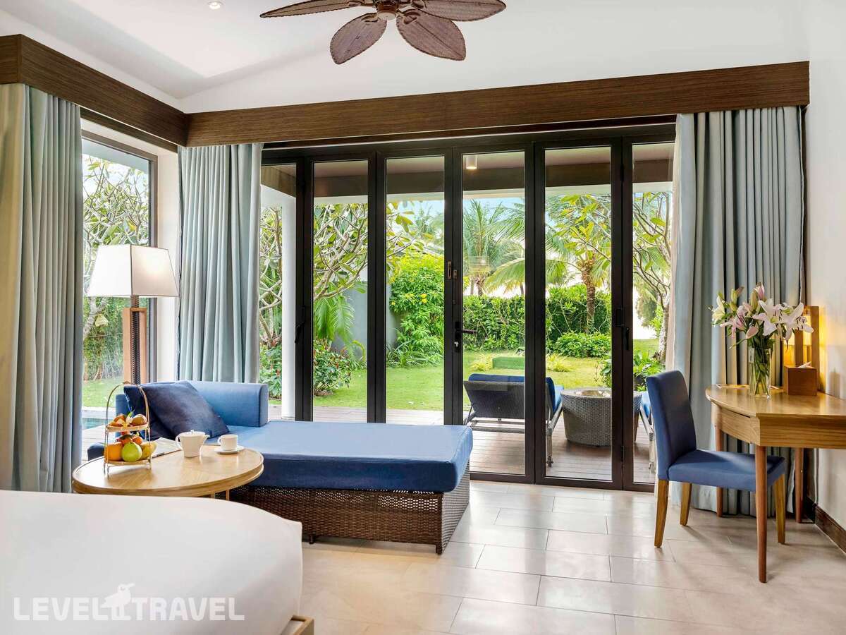 фотографии номера Бунгало делюкс с бассейном отеля Novotel Phu Quoc Resort в Вьетнам(Фукуок) - фото №4