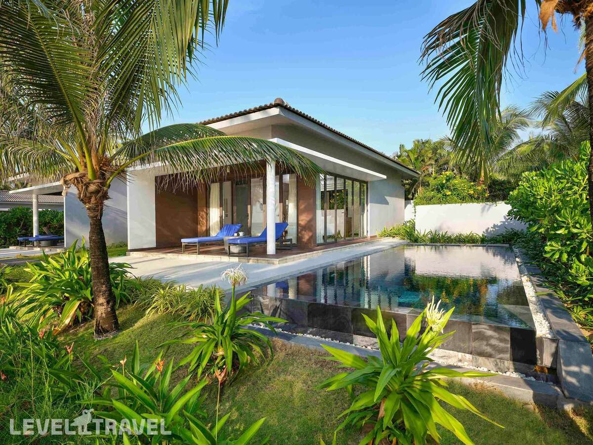 фотографии номера Бунгало делюкс с видом на пляж отеля Novotel Phu Quoc Resort в Вьетнам(Фукуок) - фото №1
